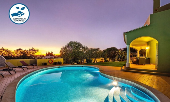 Mato Serrao Villa | Peaceful retreat w/heatable pool & garden