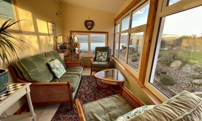 Inverness House | Peaceful Sea View Home Close to Inverness