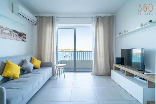 Birzebbuga Apartment | Peaceful Seafront 3BR Apt with Balcony by 360 Estates
