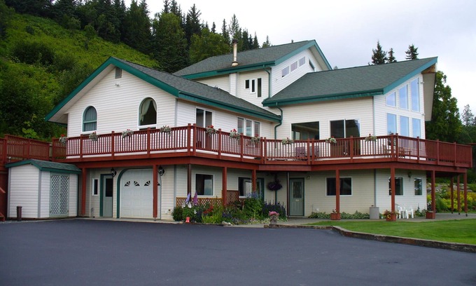 Homer Apartment | Peaceful Setting With Therapeutic Views Of Kachemak Bay And Surrounding Glaciers