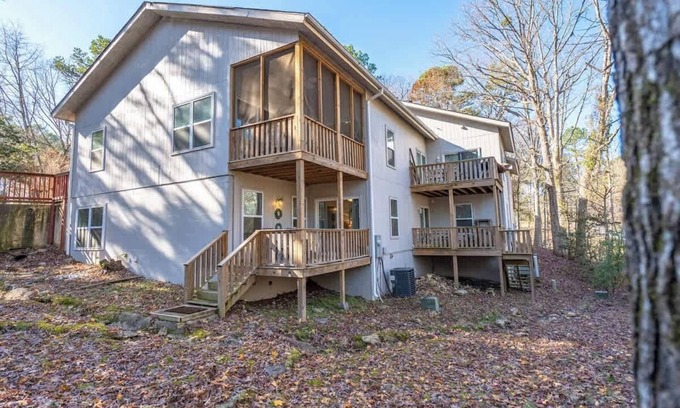Hot Springs Village House | Peaceful, Spacious 4BR Family Home Near Lakes Golf