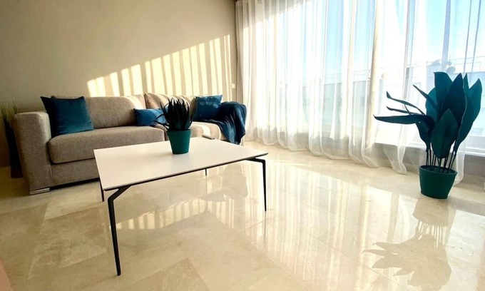 Anfa House | Pearl 38 - Elegant, new, near the sea w/ balcony