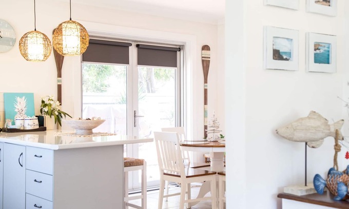 Waterhouse House | PEBBLES@ROBE LONG BEACH