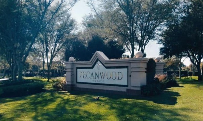 Hartbeespoort Villa | Pecanwood Relaxing Villa 5 bedroom with pool