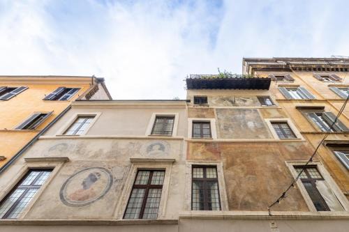 Rione VI Parione Apartment | Pellegrino Charming by Varental