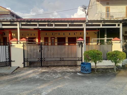 Padang House | Penginapan Syari'ah Parak Anau