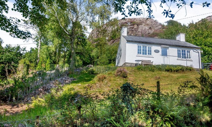 Beddgelert House | Penlan