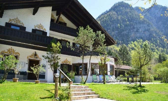 Gmain Bed & Breakfast | Pension Almhof Baumgarten