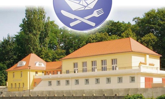 Weissenfels House | Pension Bootshaus