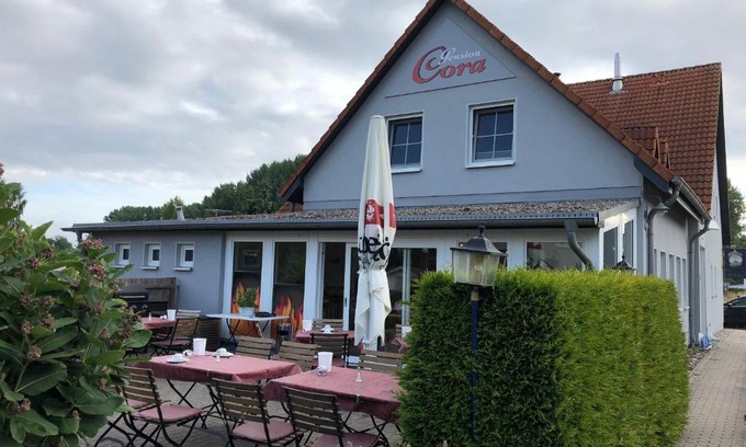 Tarnewitz House | Pension Cora