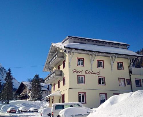 Gargellen House | Pension Edelweiss - Bergdorf Gargellen 1423m - 200m zur Schafbergbahn