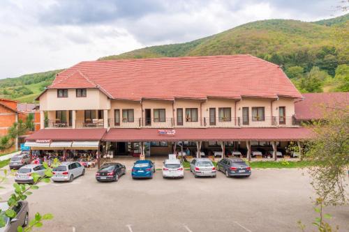 Chiscau House | Pensiunea Popasul Ursilor