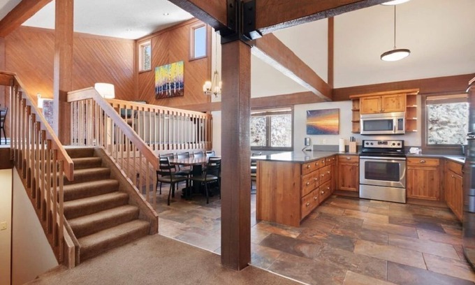 Baldy Mountain Condo | Penthouse Condo with Spectacular Mountain Views