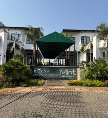 Tshwane Apartment | Penthouse On Tropical - The Blyde