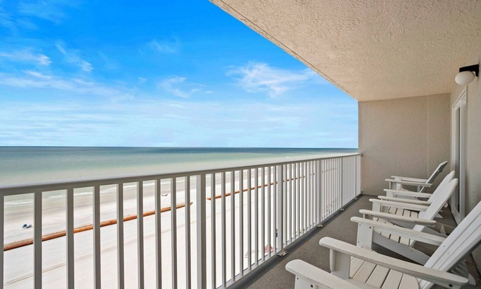 Indian Shores House | Penthouse Paradise: Gulf-Front 3 BD/2 BA