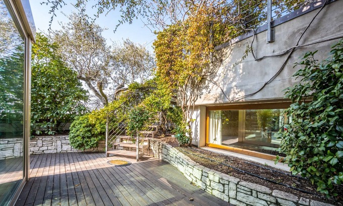 Sud-Ovest Apartment | Penthouse whit Roof Garden swimming pool