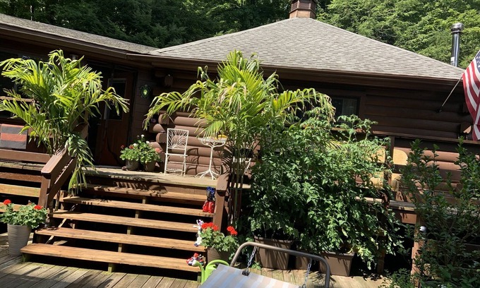 Greentown House | Perfect getaway from your daily routine!