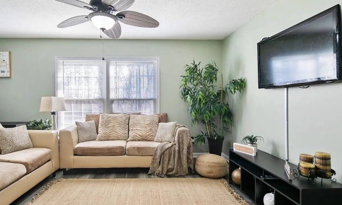 Fayetteville House | Perfect North Fayetteville Private Getaway!