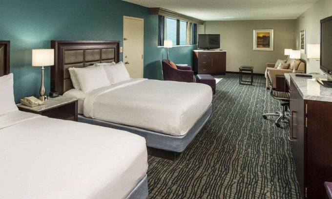 Cocoa Beach Hotel | Perfect Spot for Unwinding! Outdoor Pool, Parking, Steps to Beach!