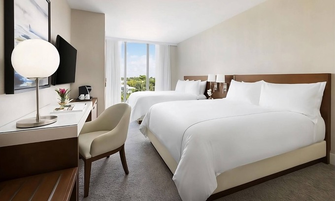 Bay Harbor Islands Hotel | Perfect Spot in Bay Harbor! 2 Units w/Balcony! Pet-friendly, Rooftop Pool!