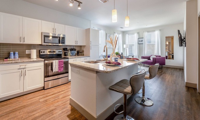 Haltom City Apartment | Perfect Uptown Oasis | Pet Friendly | 1 bedroom