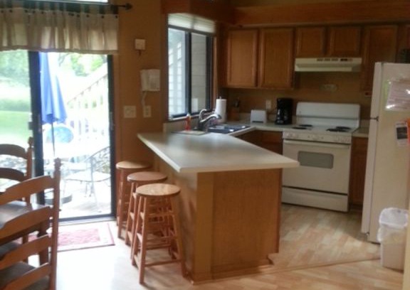 Fontana House | Perfect Location Abbey Springs Townhome Deep Cleaned for Your Stay