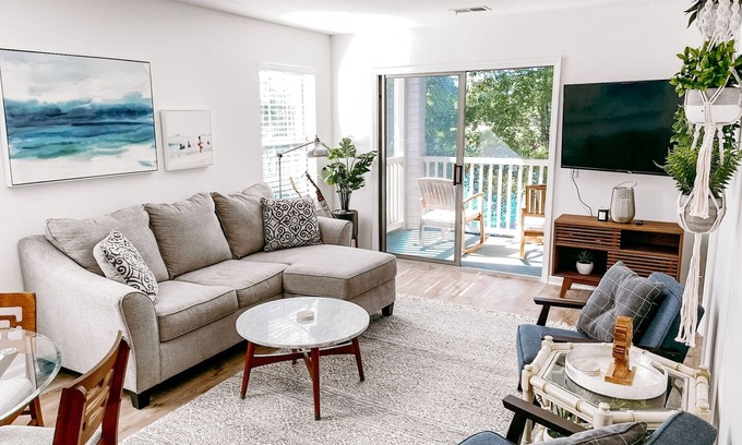 Pawleys Island Condo | Perfect Year-Round! 2nd floor golf course condo, pool & hot tub, close to beach