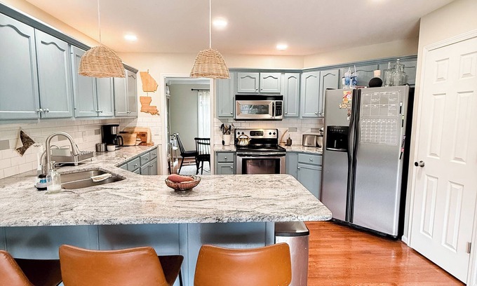 Elizabethtown House | Pet and kid friendly home in Elizabethtown