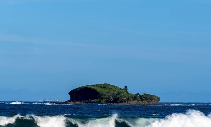 Marcoola House | Pet Friendly, 2 Bedroom, Sleeps 4, 250m to Beach, Close to Cafes, Sunshine Coast