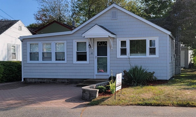 Ogunquit House | Pet-friendly 2-Bedroom House in Ogunquit Steps from Foot Bridge Beach