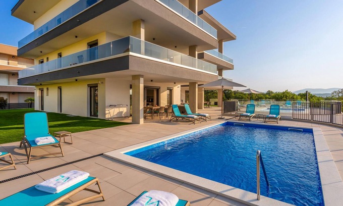 Milcetici Apartment | Pet friendly apartment in Malinska