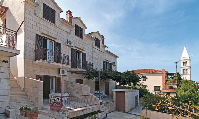 Supetar Apartment | Pet friendly apartment in Supetar