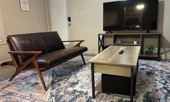 Oxford Condo | Pet-Friendly Condo about 1 mile from Ole Miss Campus and The Square