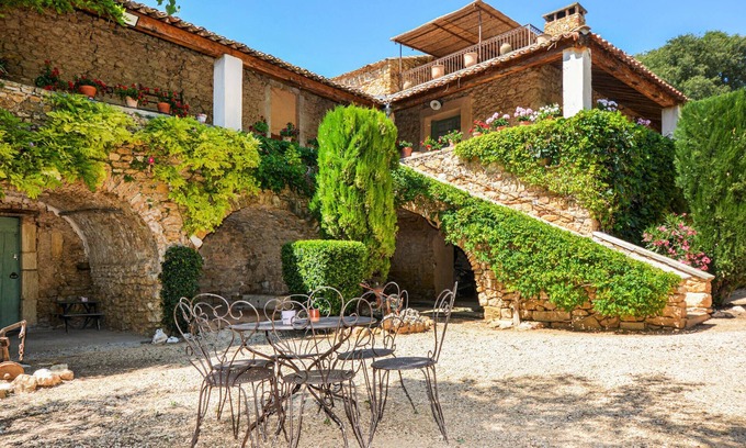 Baron House | Pet friendly home in Uzès