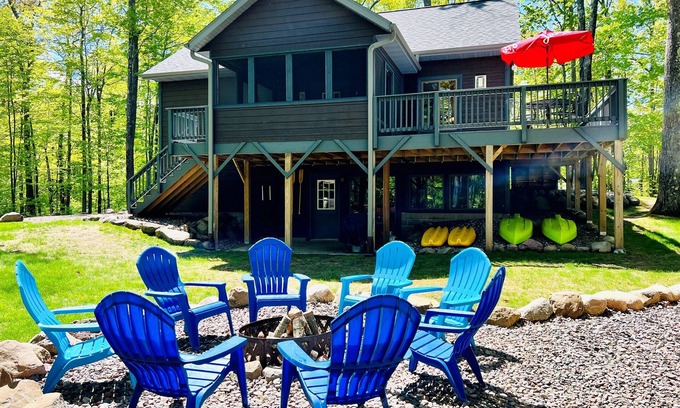 Stone Lake Cabin | Pet-Friendly Lakeside Chalet with Sauna!