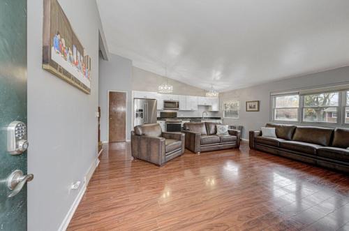 Villa Park House | Pet Friendly Near Airport 25Mi to Downtown CHI