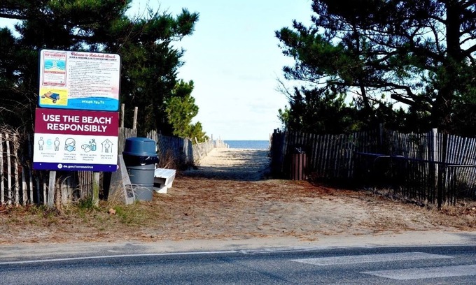 The Pines House | Pet Friendly North Rehoboth Ocean Block 5BR Home Steps to the Beach w/Large Porch