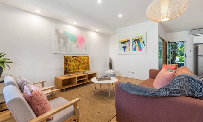 Noosaville Apartment | Pet Friendly Oasis By The River, Noosaville