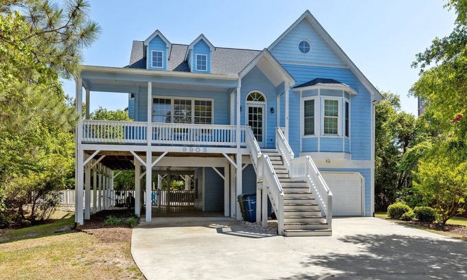 Emerald Isle House | Pet Friendly, Oceanside Interior Home Private Pool, Golf Cart, and Easy Access.