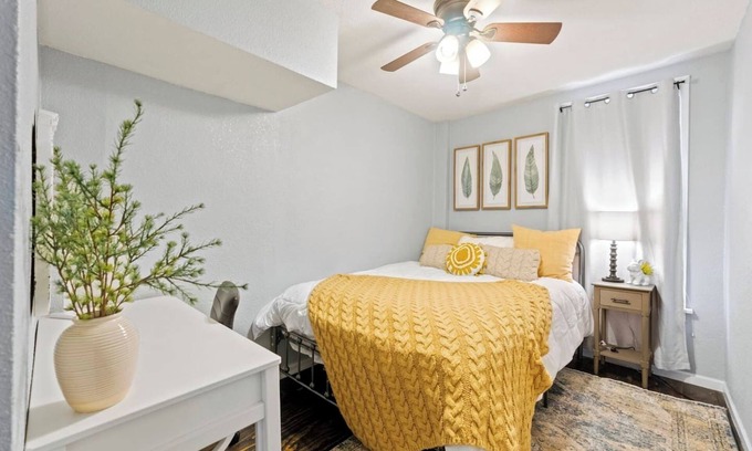 Fort Wayne Apartment | Pet-Friendly One-Bedroom Apartment in Downtown