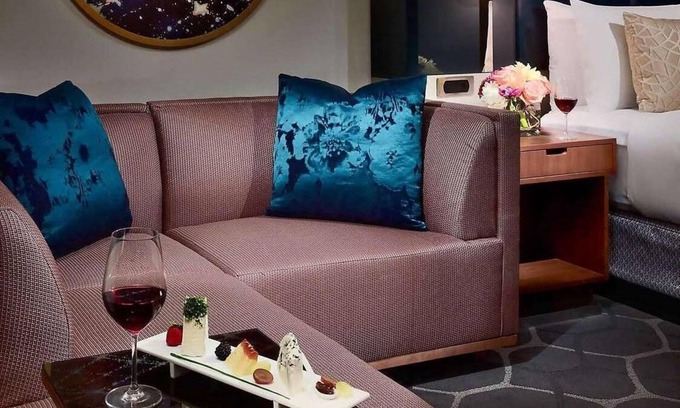 Uptown Apartment | Pet-friendly Property! Comfortable Unit, Outdoor Pool, Near to Bayou Bend!