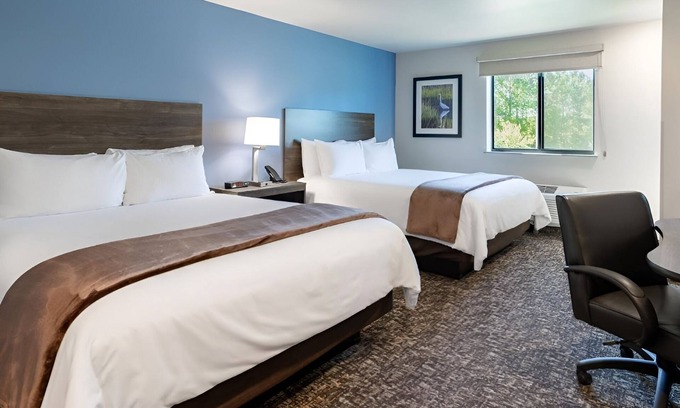 Westgate Hotel | Pet-Friendly Stay with Kitchen Perfect for Long-Term Visits Near Camp Lejeune