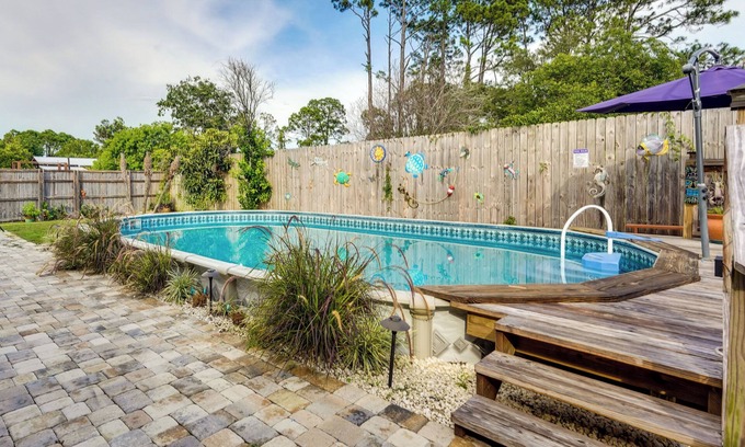 Thomas Drive House | Pet-Friendly Panama City Beach Home Near Beaches!