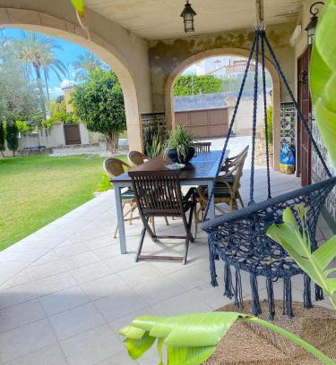 Beniarbeig Villa | Pet friendly villa 10 minutes from the beach