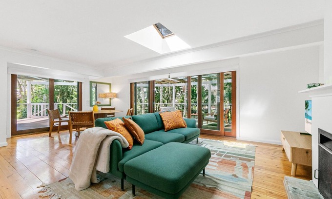 Pearl Beach House | Pet friendly+ walk to beach