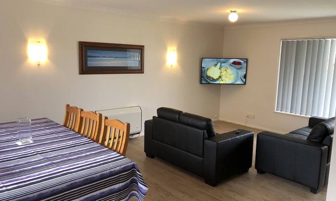 Gol Gol House | Pet friendly, walking distance to the magnificent Murray River