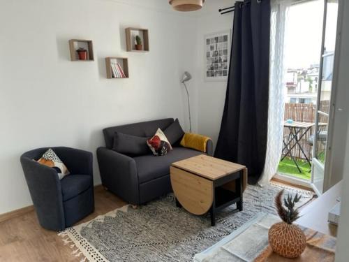 Republique–Point-du-Jour Apartment | Petit prince
