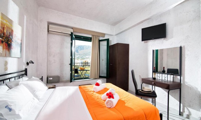 Limenas Chersonisou Apartment | Petite Studio Amazing Mountain View