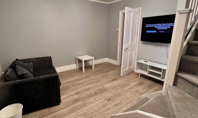 Kettering House | Pets allowed