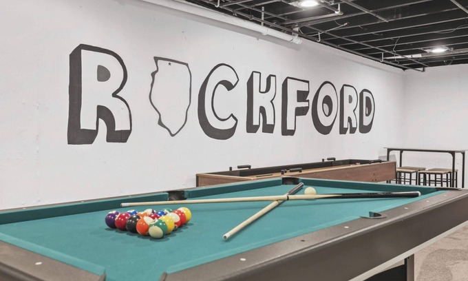 Loves Park House | Pets | Families & Groups | Fireplace | Game Room